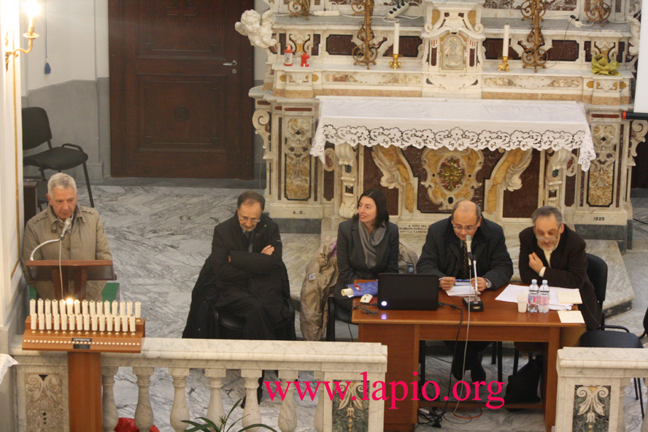 libro_clauduia_areniello